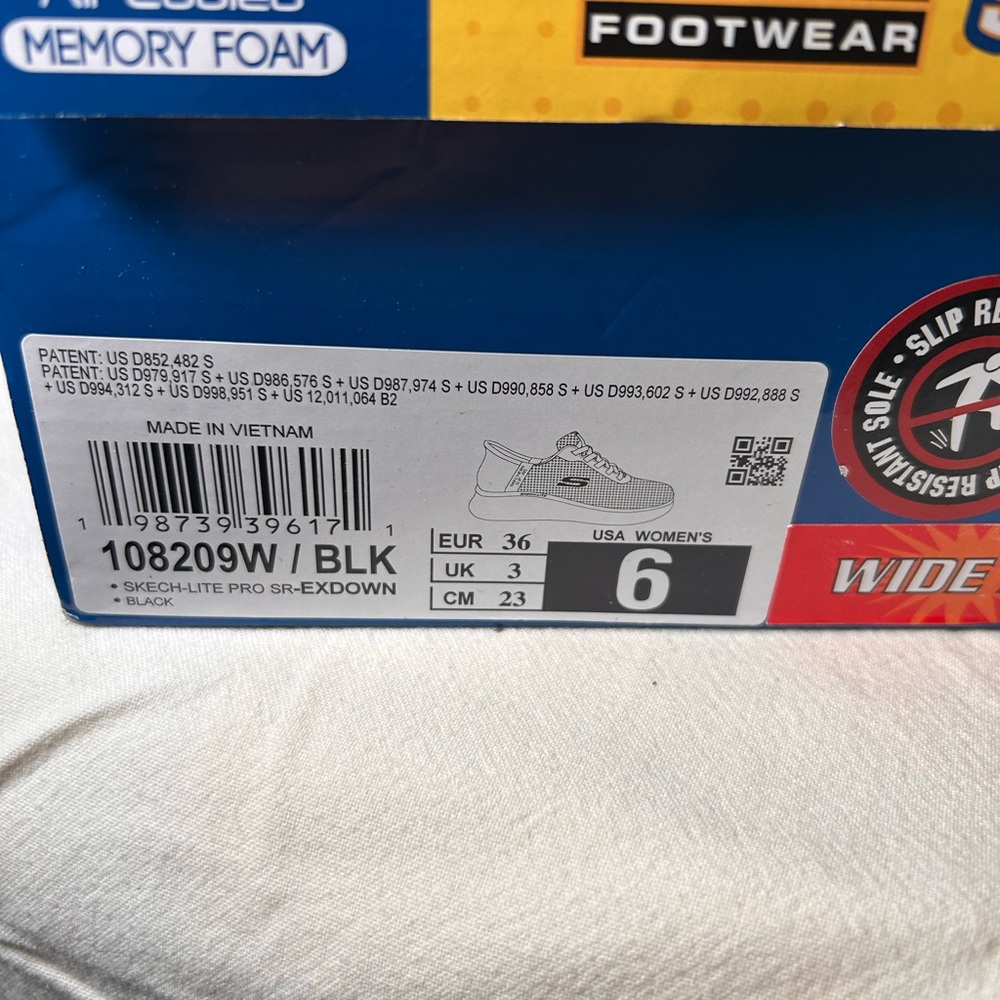 Sketchers slip-ima work. Sketch-lite pro wmns size 6 wide. NWT - Picture 3 of 5